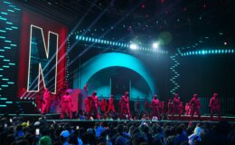 tudum-2025-netflix-anuncios-exclusivos-e-lady-gaga-ao-vivo