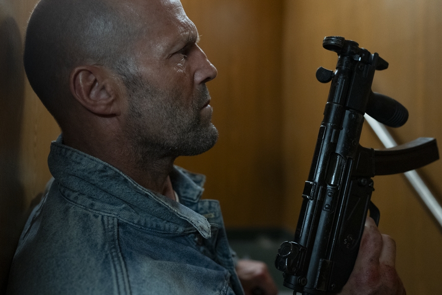 filmes-codigo-vinganca-ganha-trailer-insano-com-jason-statham